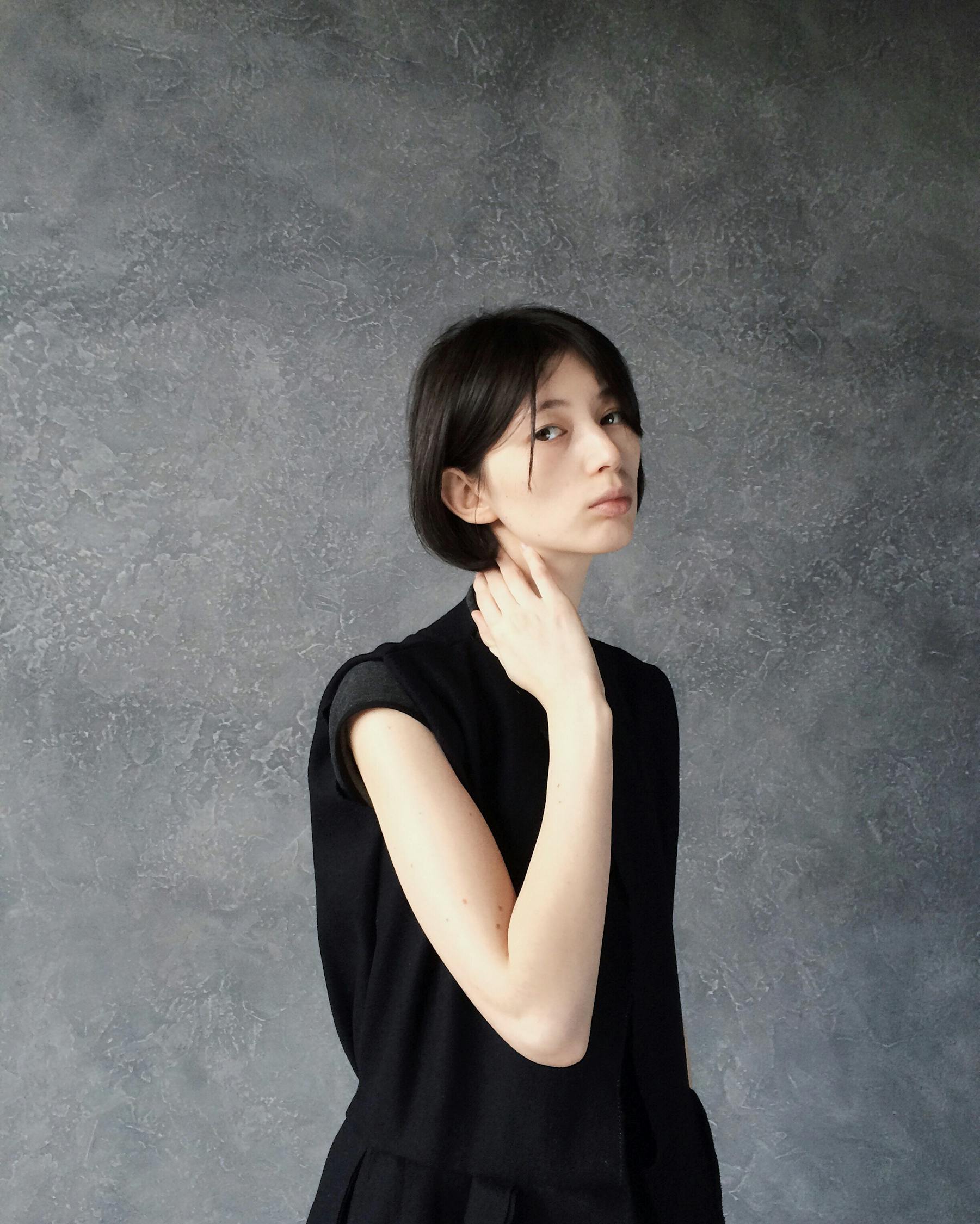 李智友最新高清圖片，展現(xiàn)魅力與風(fēng)采的探索