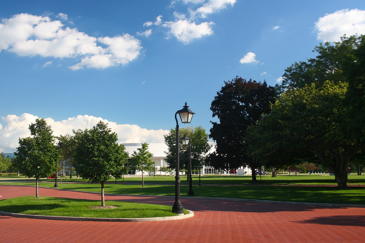 空港綠地新城打造綠色生態(tài)城市典范，最新進(jìn)展揭秘
