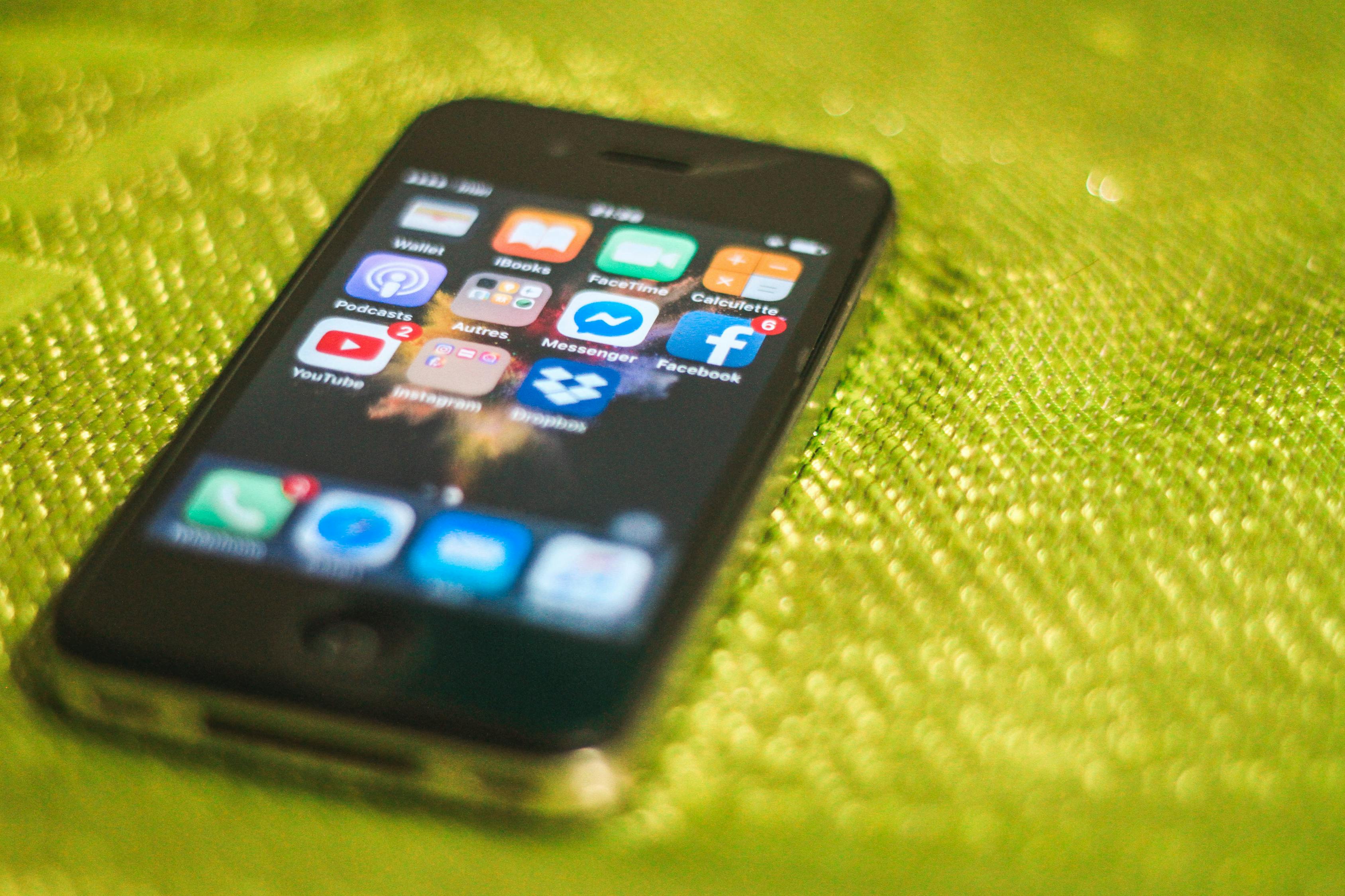 蘋果4S手機(jī)套最新款，時(shí)尚與功能的完美融合