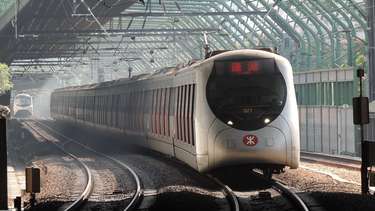 成都地鐵十三號線最新進展、規(guī)劃與未來展望