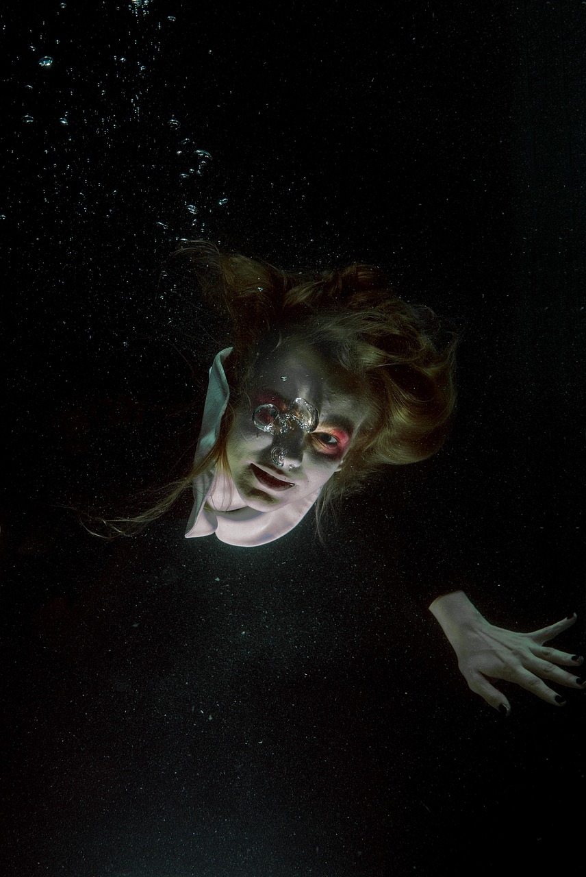 荒島求生，生存與勇氣的挑戰(zhàn)小說