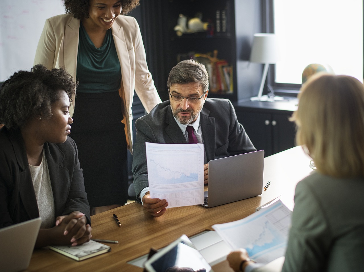 時(shí)政熱點(diǎn)最新分析與探討速遞。